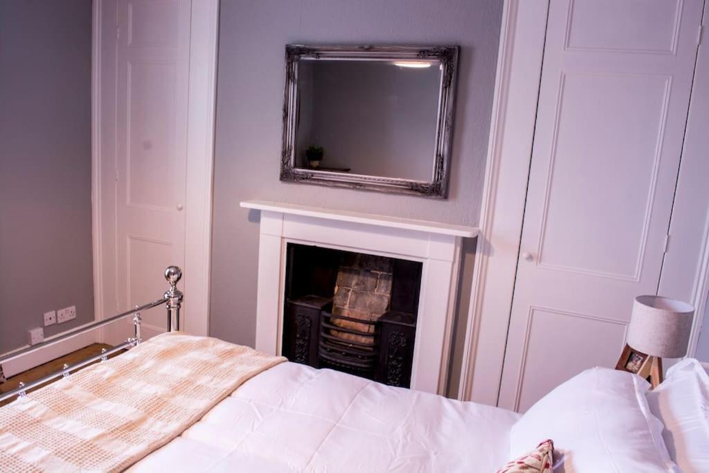 Lovely 3 Bed House In The Heart Of Cheltenham Eksteriør billede